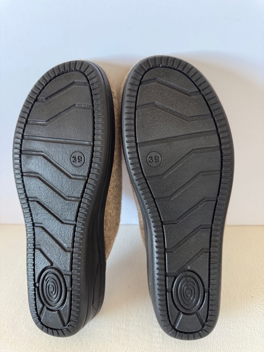 German clogs - Picture 6 of 8